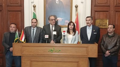 7مرشحين يتسابقون لقيادة 