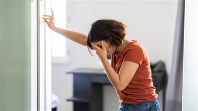 علامات واضحة تشير إلى عدم شرب الماء بشكل كافي