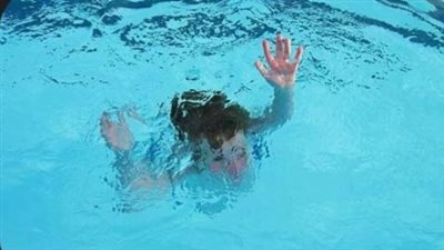 تفاصيل غرق طفلة في حمام سباحة داخل كومباوند بأكتوبر 
