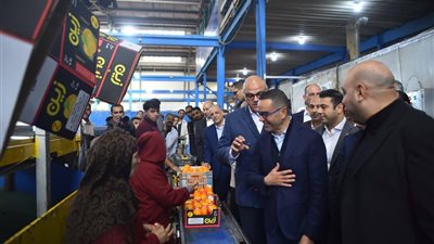 وزير الاستثمار ومحافظ القليوبية يتفقدان مصانع المنطقة الاستثمارية ببنها ويفتتحان مصنعًا للمكملات الغذائية