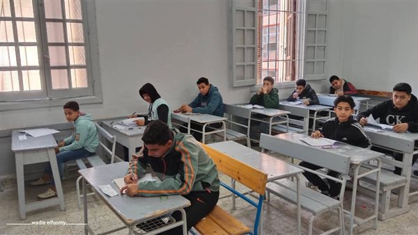 امتحانات الشهادة الإعدادية 