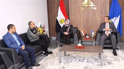 محافظ دمياط يستقبل مساعد وزير الصحة والسكان لشئون الطب العلاجى 