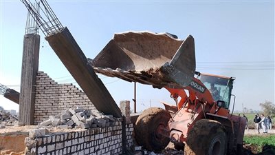 حملات مكبرة لإزالة التعديات على الأراضي الزراعية وأملاك الدولة بالمنيا 