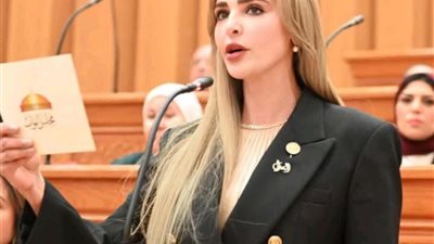 النائبة مروة بوريص تقدم حزمةً من الحلول لمعالجة أزمة المباني القديمة الآيلة للسقوط بالإسكندرية