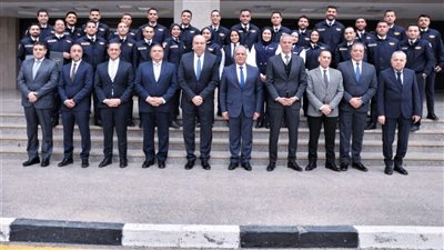 وزير الطيران المدني يشهد تخرج دفعة جديدة من البرنامج المتكامل لمعلومات الطيران بكلية المراقبة الجوية