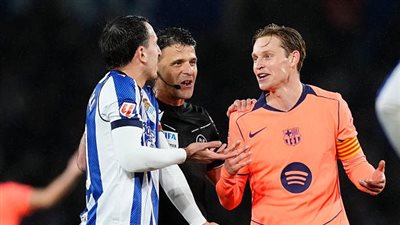 لجنة الحكام تدرس إيقاف خيسوس خيل مانزانو بسبب مباراة برشلونة