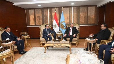 تفاصيل لقاء محافظ الغربية بسفير كندا بمصر.. وجولته بمدينة المحلة الكبرى 