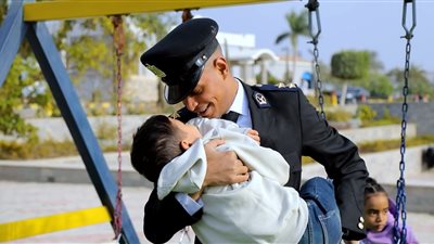 احتفالًا بـ«عيد الشرطة» الـ74.. الداخلية تنظم زيارات للمستشفيات ودور رعاية المسنين والأيتام|فيديو وصور