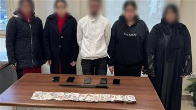 ضبط قواد لإدارة شقة لممارسة الأعمال المنافية للآداب ببولاق الدكرور 