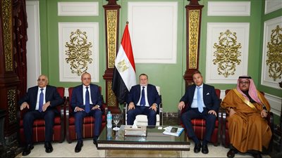 محافظ البنك المركزي ومحافظ الأقصر يشهدان انطلاق المؤتمر العربي لمكافحة الاحتيال