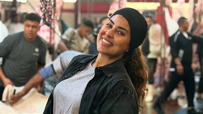 بصورها من داخل 