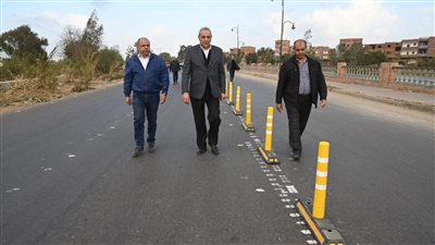 محافظ الغربية يتابع أعمال تطوير كورنيش المحلة الكبرى..صور