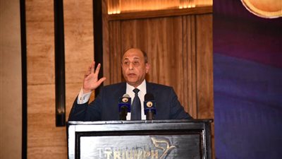 الفريق محمد عباس حلمي 