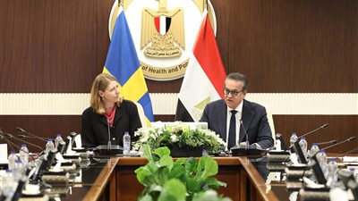 تفاصيل لقاء وزير الصحة مع وفد الشركات السويدية