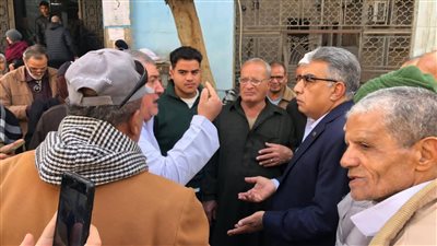 محافظ الدقهلية في زيارة مفاجئة لعيادة التأمين الصحي بجديلة