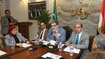 تفاصيل الإطاحة بعبد السند يمامة من رئاسة الهيئة البرلمانية لحزب الوفد في مجلس الشيوخ