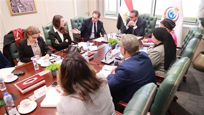  وزير الصحة يلتقي بنظيره الفرنسي 