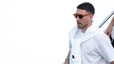 إصابة تؤثر على فلاهوفيتش وفتح باب الانتقال إلى برشلونة وارد الصيف المقبل