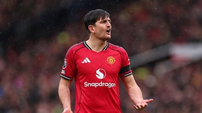 مانشستر يونايتد يقترب من تمديد عقد هاري ماجواير قبل نهاية الموسم