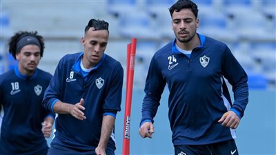 الزمالك اليوم.. مدة غياب آدم كايد.. سر استبعاد الخماسي قبل لقاء سموحة