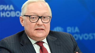 روسيا تحذر وتتوقع ضرب أمريكا لإيران 