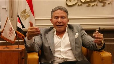 أكمل قرطام يتقدم بأوراق ترشحه لرئاسة المحافظين وعمرو الشريف نائبًا له.. اعرف التفاصيل