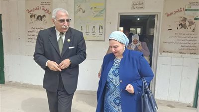 مدير تعليم البحر الأحمر يستقبل وفدًا وزاريًا لمناقشة التسرب التعليمي وتعزيز المشاركة المجتمعية