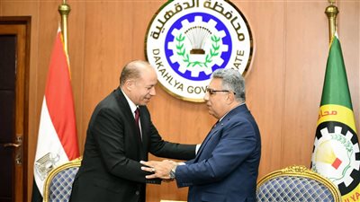 رئيس جامعة المنصورة يهنئ محافظ الدقهلية بتجديد الثقة ويؤكد استمرار التعاون المشترك