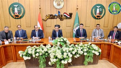 تفاصيل أول اجتماع لمحافظ المنوفية الجديد برؤساء الوحدات المحلية للمراكز والمدن والأحياء 