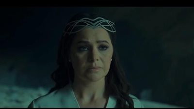 يسرا اللوزي تشعل شرارة 