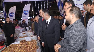 محافظ دمياط يفتتح معرض 