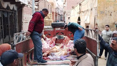 بالصور.. تفاصيل ضبط لحوم فاسدة وكميات كبيرة من الدقيق المدعم المحظور تداوله بقويسنا