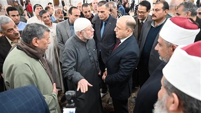 من رحاب السيد البدوي.. محافظ الغربية يؤدي أول صلاة تراويح