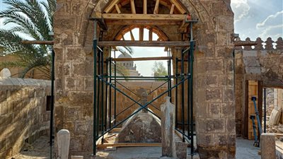 ضريح الامام المزني