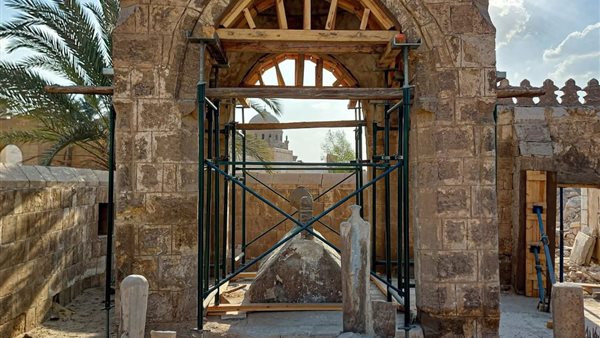 ضريح الامام المزني