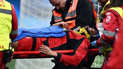 إصابة مروعة تضرب لوفتوس تشيك في مواجهة بارما