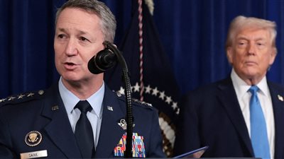 .إنقسام كبير داخل الإدارة الأمريكية حول سيناريو ضرب إيران