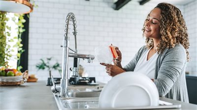 أدوات منزلية شائعة تنقل إليك بكتيريا الإشريكية القولونية