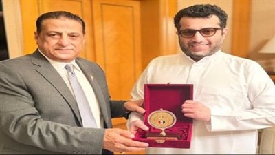 تفاصيل لقاء تركي آل الشيخ واللوزي لتطوير الملاكمة