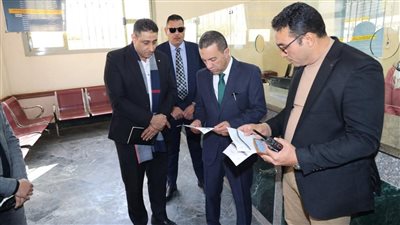 جولة مفاجئة لمحافظ المنوفية بالمركز التكنولوجي بغرب شبين الكوم ويحيل 26 موظفا للتحقيق