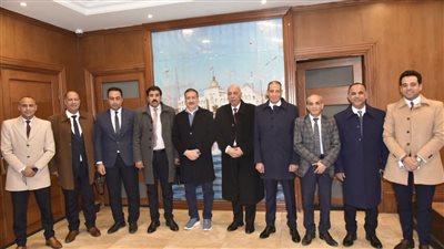 محافظ بورسعيد يلتقي مجلس إدارة نقابة المحامين