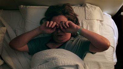 لماذا تقل جودة النوم مع التقدم في العمر؟