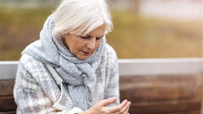 هل يؤثر الطقس البارد على آلام المفاصل؟