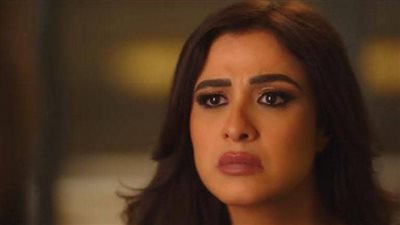 ياسمين عبد العزيز 