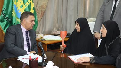 محافظ القليوبية يعقد لقائه الجماهيري الأول بمجلس مدينة شبرا الخيمة لمناقشة مشكلات المواطنين