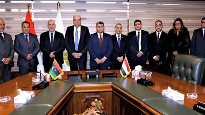 وزير الطيران يشهد توقيع مذكرة بين سلطة الطيران ومصلحة الطيران المدني الليبية لتعزيز التكامل في إدارة المجال الجوي