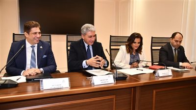 وزير السياحة والآثار يشارك في اجتماع لجنة السياحة والطيران بمجلس النواب