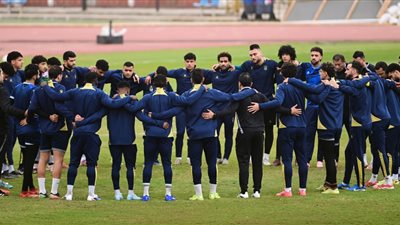 لاعبي الفريق الأول لكرة القدم بنادي الاتحاد السكندري 