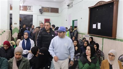 مدير الشباب والرياضة بدمياط يشارك منافسات بطولة السنانية الرمضانية للكرة الطائرة