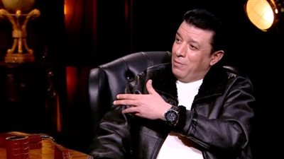 مصطفى كامل عن شيرين: تحتاج للعلاج.. وترفض مقابلة أي شخص